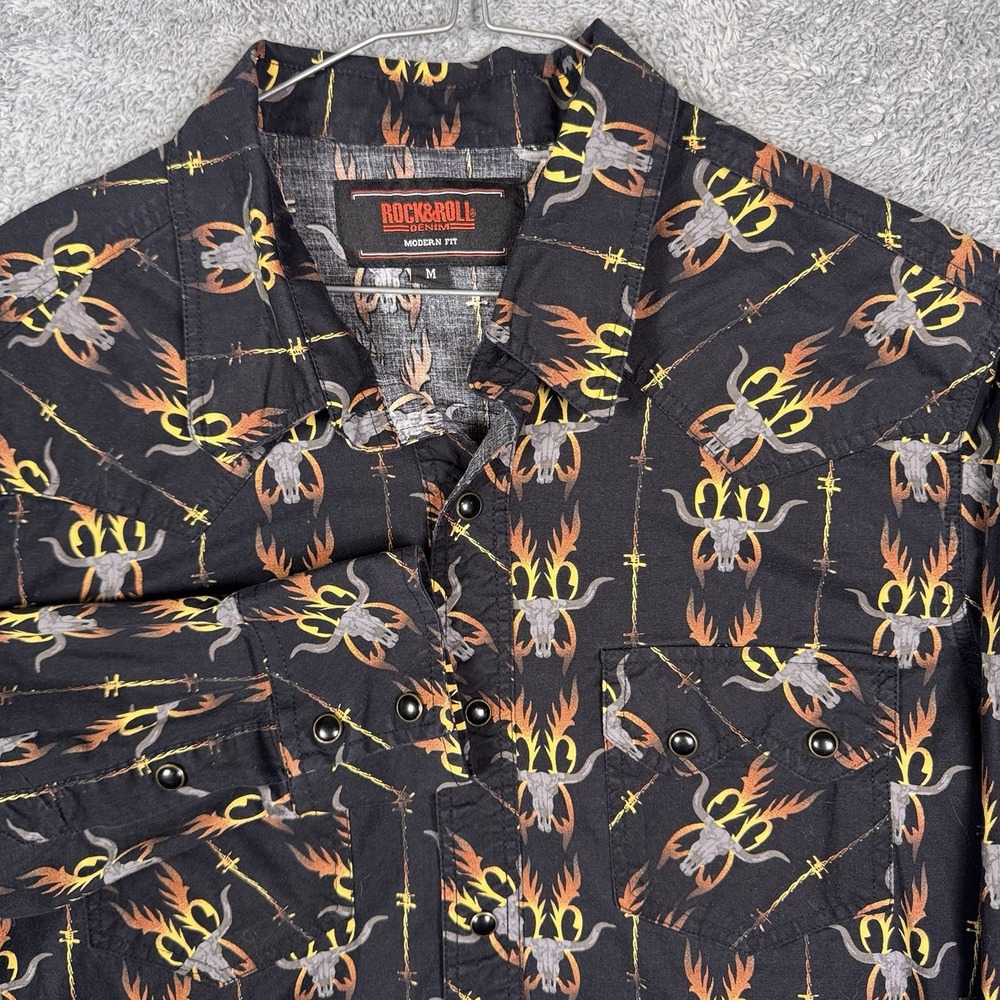 Rock & Roll Denim Shirt Mens M Aztec Western Pearl Snap Barbed Wire Steer Flames - Picture 1 of 13